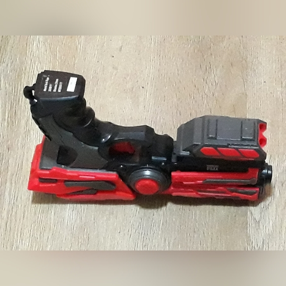 World Tech Warrior Spring Pump Swift Dart Blaster Toy - Red / Black - Picture 11 of 13